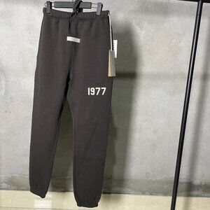 New-Fear of God Essentials Elasticized Cuffs 1977 Sweatpants Iron